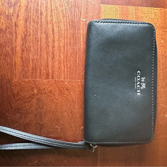 Coach Leather wristlet - Picture 1 of 3